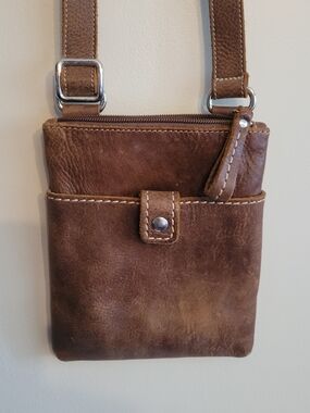 Brown Leather Crossbody Phone Bag